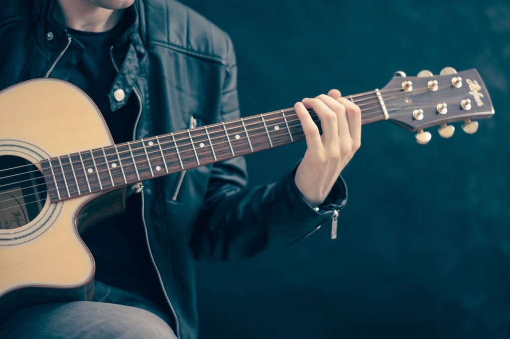 guitar-guitarist-music-756326 guitar, guitarist, music-756326.jpg